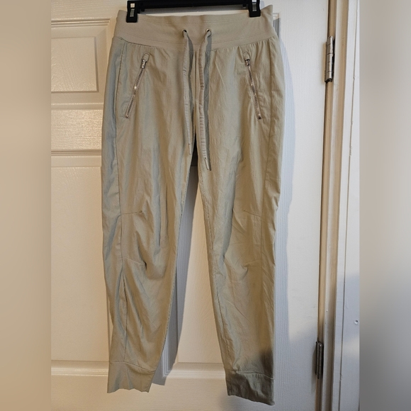 Athleta Pants - Athleta Trekkie North joggers